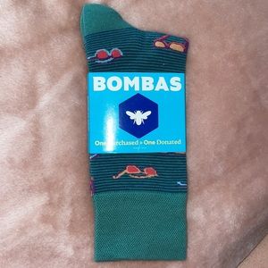 NWT! Bombas calf/crew socks with sunglasses print